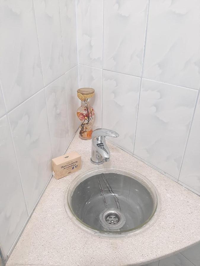 Vrenjo Guesthouse Гирокастра Экстерьер фото