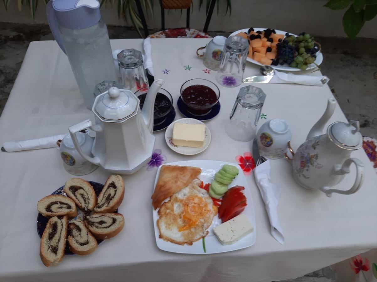 Vrenjo Guesthouse Гирокастра Экстерьер фото